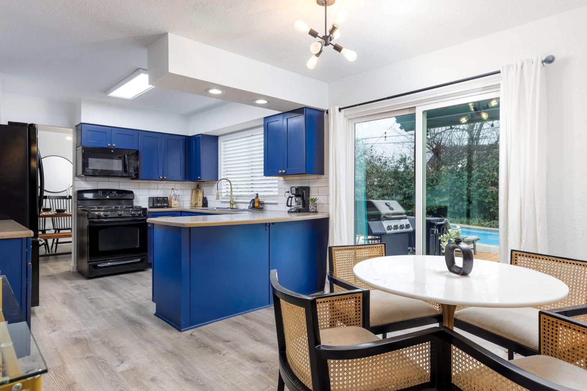 Timeless-Texas-Inn - Heated Pool Oasis & Lux Vibe Round Rock Luaran gambar