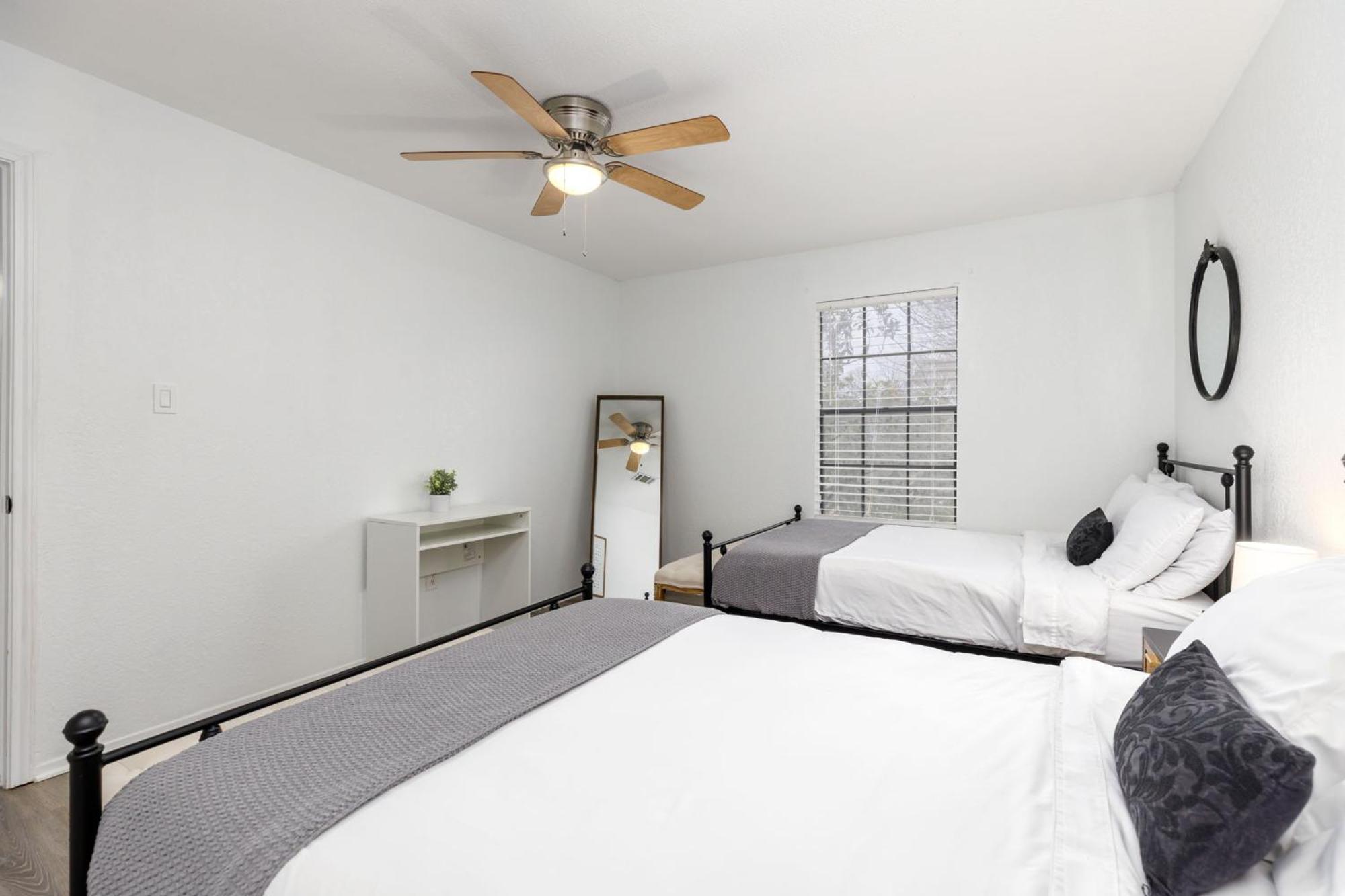 Timeless-Texas-Inn - Heated Pool Oasis & Lux Vibe Round Rock Luaran gambar