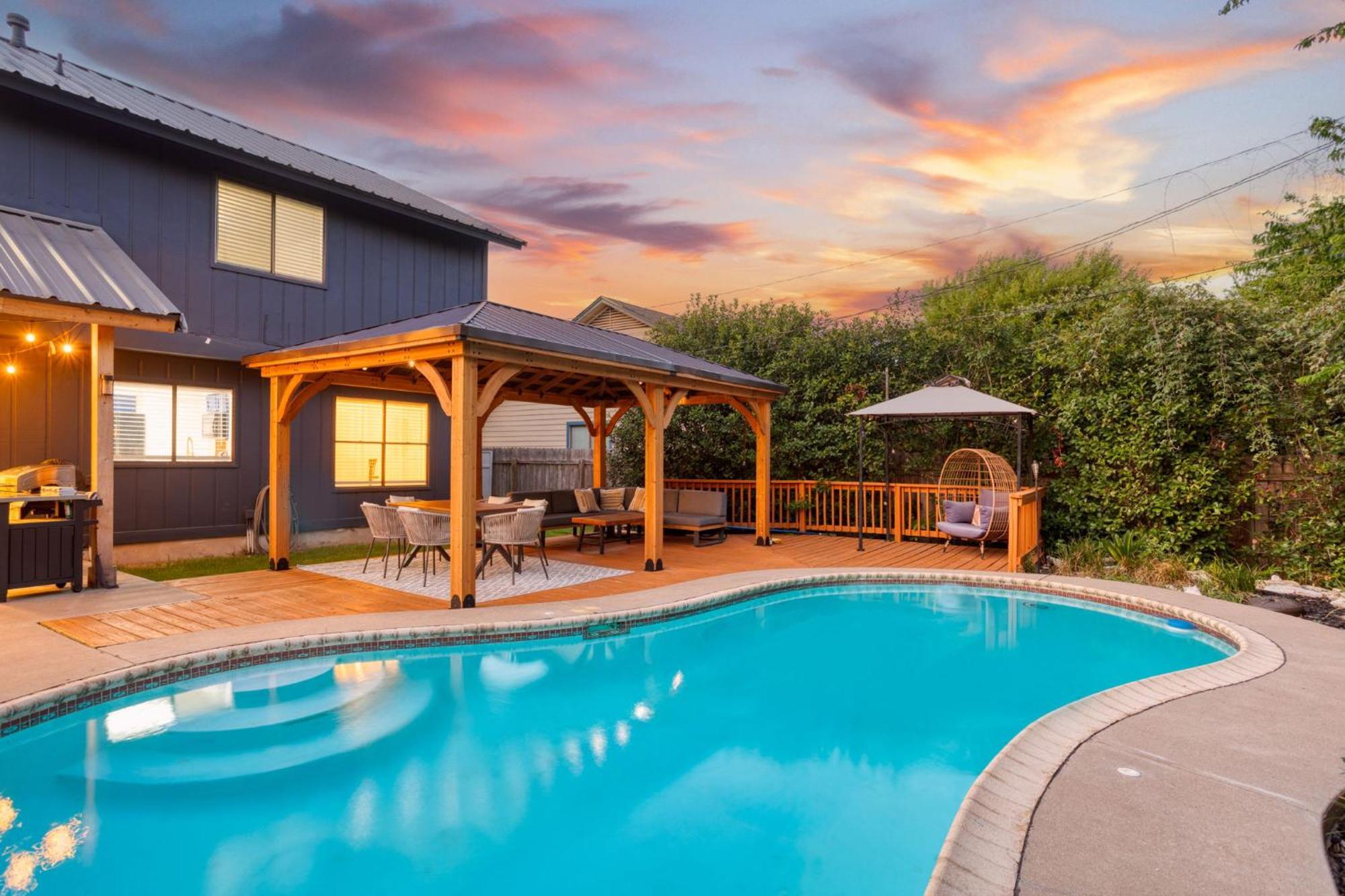 Timeless-Texas-Inn - Heated Pool Oasis & Lux Vibe Round Rock Luaran gambar